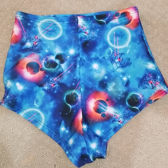 NWOT LaserCat Spandex HighWaist Hot Pants festival - Picture 2 of 3